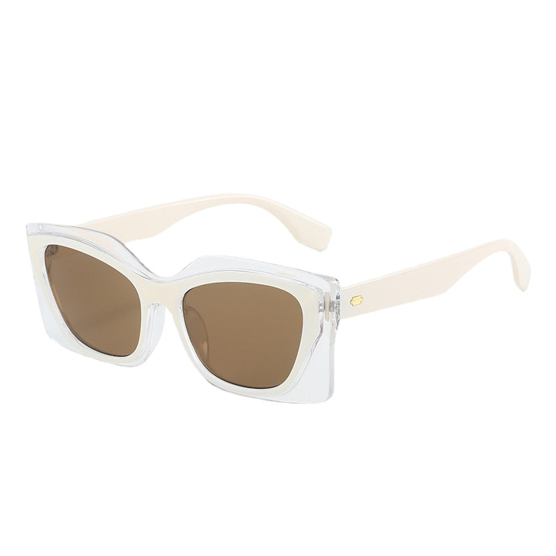 Al por mayor 2023 nuevas gafas de sol con PC Cat Eye con borde transparente